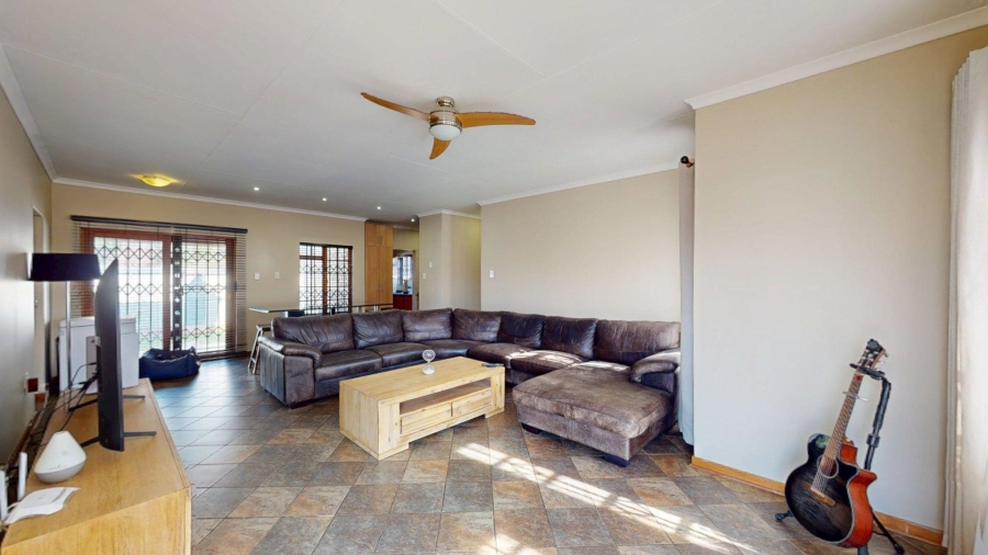 3 Bedroom Property for Sale in Grimbeeck Park North West